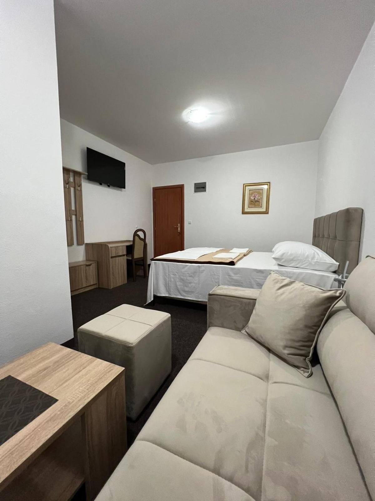 Motel Aura Mostar Ngoại thất bức ảnh